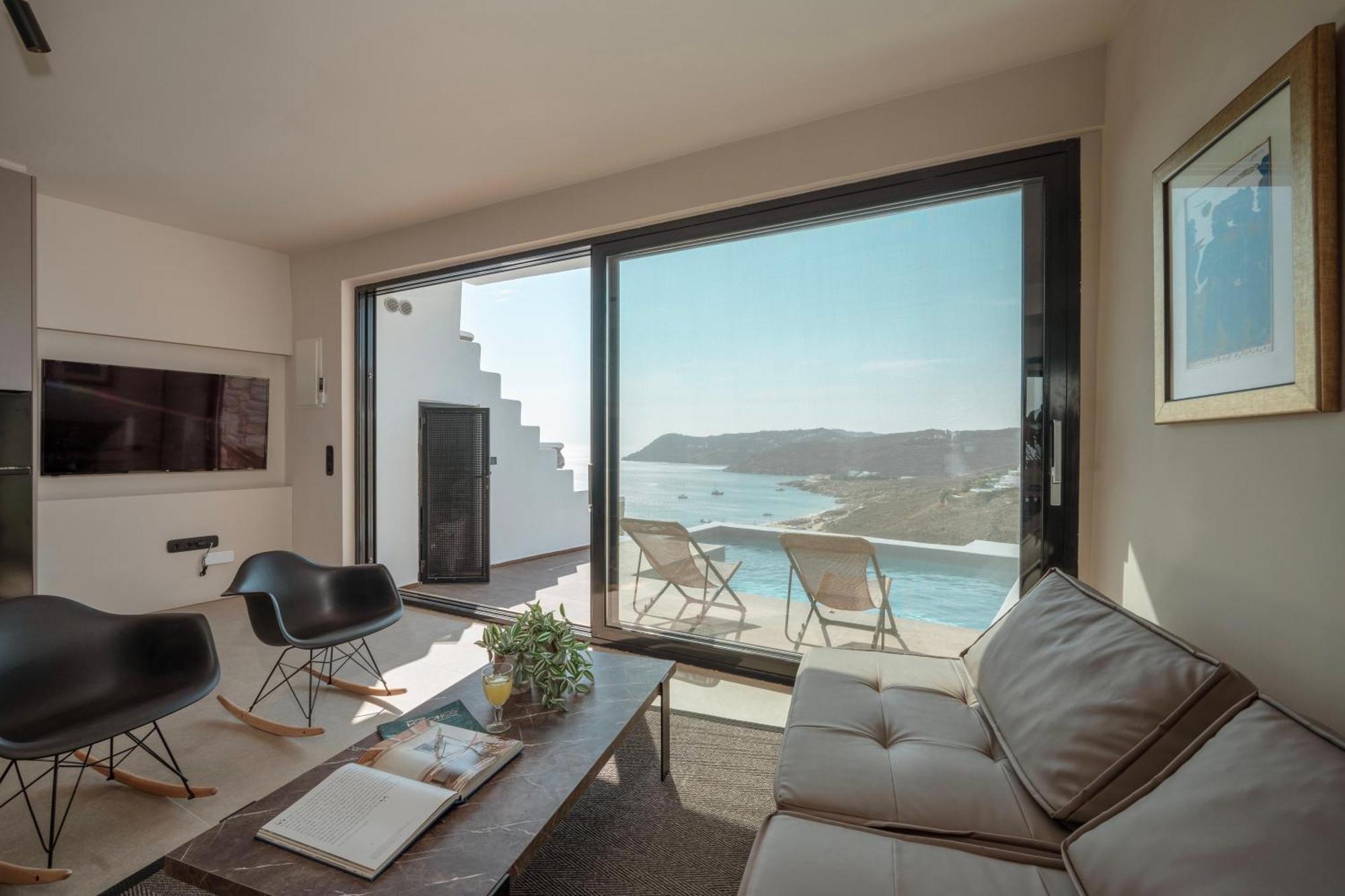 Luxury House With Private Pool At Elia Ferienhaus